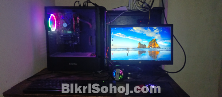 Desktop Computer ( PC + MONITOR )